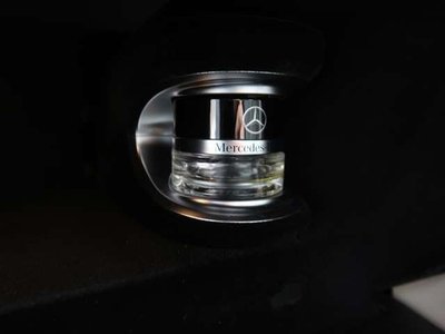 MERCEDES-BENZ E-CLASS - 9