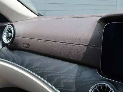 MERCEDES-BENZ E-CLASS - 6