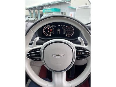 ASTON MARTIN DBX - 3