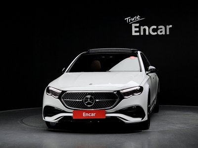 MERCEDES-BENZ E-CLASS - 2