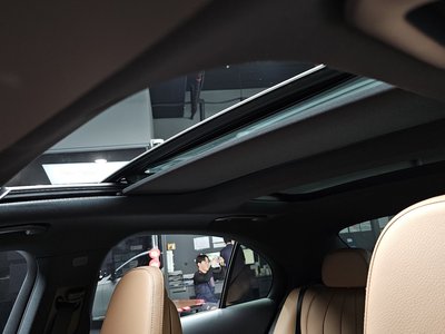 صورة مصغرة 25 لـ 2026 Mercedes-BENZ E-CLASS