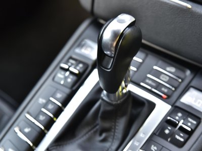 2016 Porsche MACAN 缩略图 46
