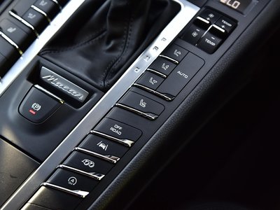 2016 Porsche MACAN 缩略图 44