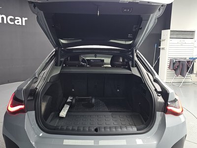 2022 BMW I4 缩略图 26