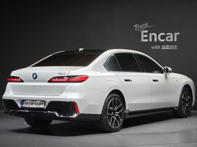 صورة 3 لـ 2023 BMW 7 SERIES