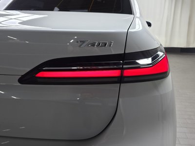 صورة 10 لـ 2023 BMW 7 SERIES