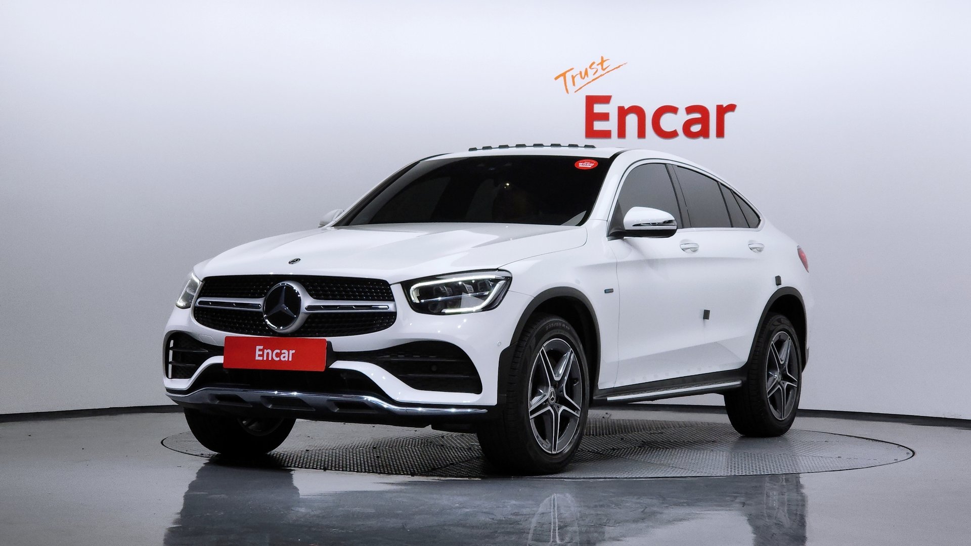 MERCEDES-BENZ GLC - View 1