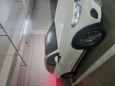 2023 Mercedes-BENZ GLC photo 3
