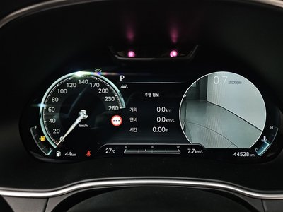 2023 Genesis GV80 thumbnail 11