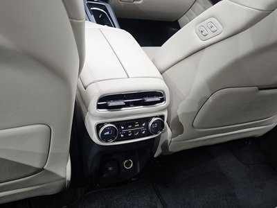2023 Genesis GV80 thumbnail 28