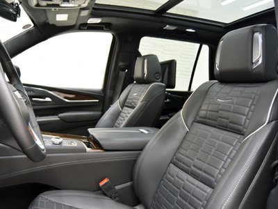 CADILLAC ESCALADE - 9