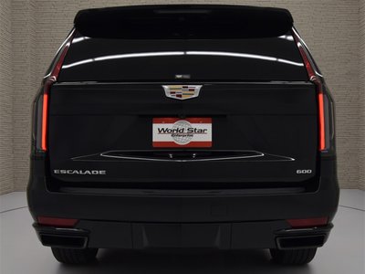CADILLAC ESCALADE - 8