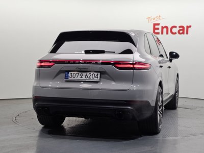 PORSCHE CAYENNE - 4