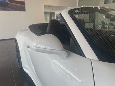 2018 Porsche 911 — миниатюра 15