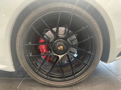 2018 Porsche 911 — миниатюра 24