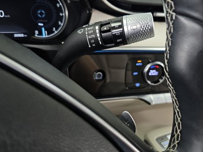 2021 Genesis GV70 thumbnail 28