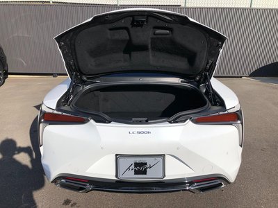 2017 Lexus LC photo 9