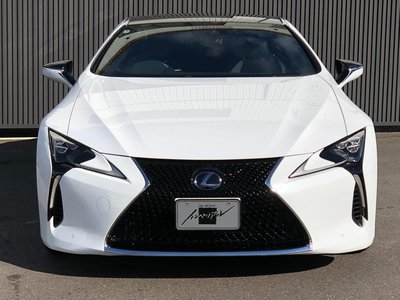 2017 Lexus LC photo 2