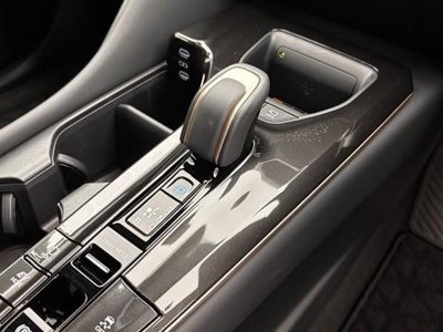 2024 Toyota CROWN SPORT — миниатюра 17