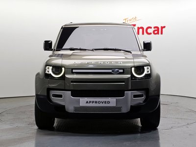 LAND ROVER DEFENDER - 8