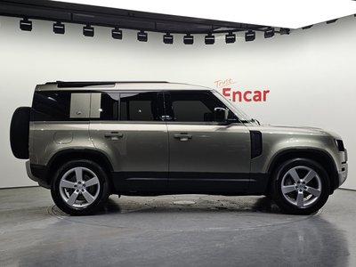 LAND ROVER DEFENDER - 7