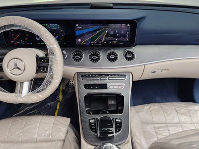 MERCEDES-BENZ E-CLASS - 5