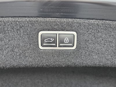 2022 Genesis G90 (RS4) thumbnail 26