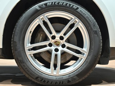 صورة مصغرة 15 لـ 2019 Porsche MACAN