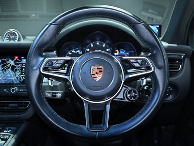 صورة مصغرة 38 لـ 2019 Porsche MACAN