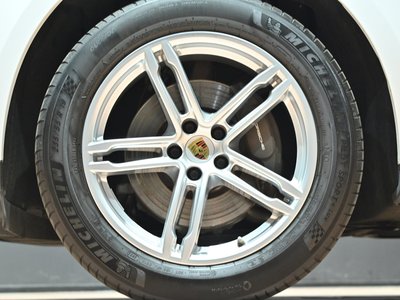 صورة مصغرة 4 لـ 2019 Porsche MACAN