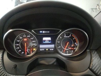 2015 Mercedes-BENZ A-CLASS 照片 6