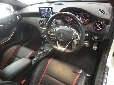 2015 Mercedes-BENZ A-CLASS 照片 3