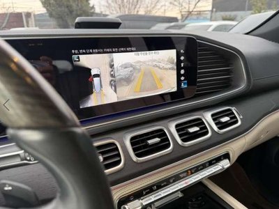 MERCEDES-BENZ GLS - 8