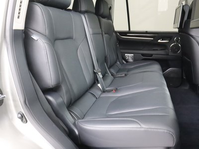 LEXUS LX - 10