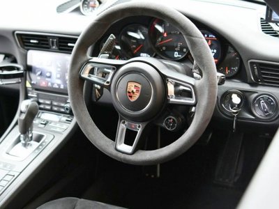 2017 Porsche 911 — миниатюра 31