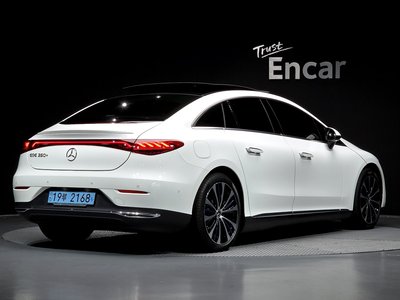 MERCEDES-BENZ EQE - 3