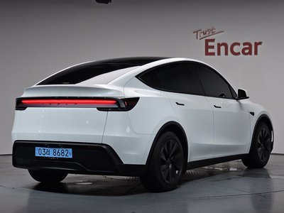 2025 Tesla MODEL Y — фото 2