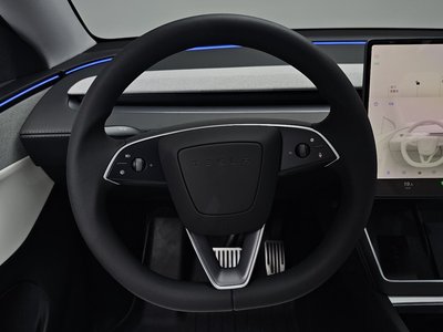 2025 Tesla MODEL Y — миниатюра 19