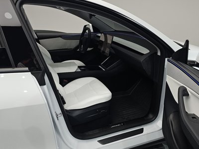 2025 Tesla MODEL Y — миниатюра 17