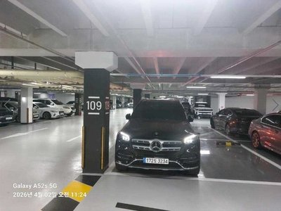 MERCEDES-BENZ GLS - 1