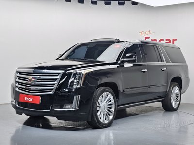 CADILLAC ESCALADE - 1