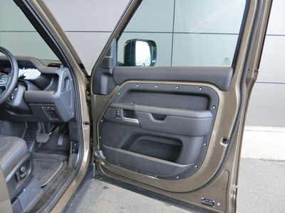 2025 LAND Rover DEFENDER 缩略图 61