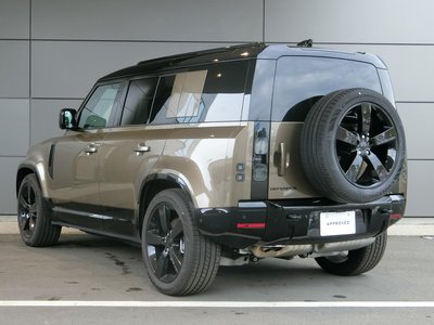صورة 8 لـ 2025 LAND Rover DEFENDER