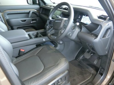 2025 LAND Rover DEFENDER 缩略图 46