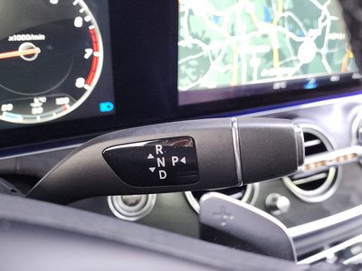 MERCEDES-BENZ E-CLASS - 9