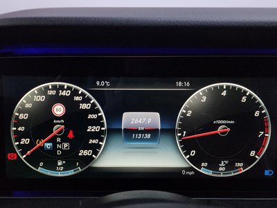 MERCEDES-BENZ E-CLASS - 8