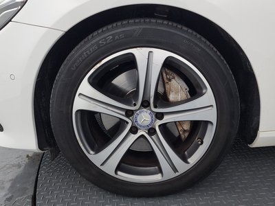 MERCEDES-BENZ E-CLASS - 6