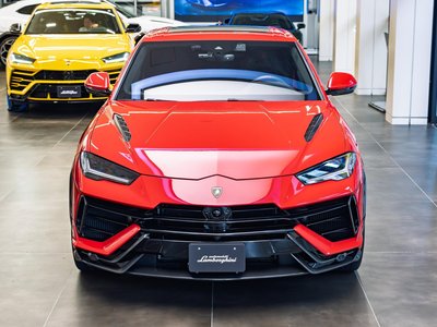 LAMBORGHINI URUS - 3