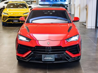 LAMBORGHINI URUS - 4