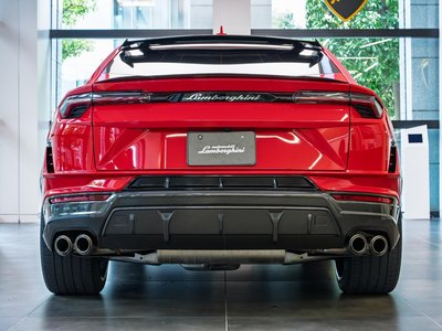LAMBORGHINI URUS - 7